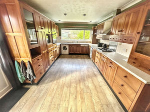 Photo 9- click for photo gallery